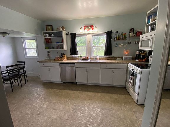 5th image of 4736 White Rock Rd