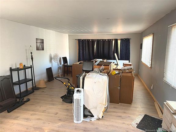 4th image of 41 Rocket Ave