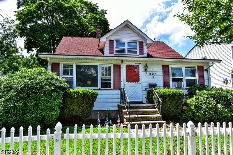 1st image of 224 Romain Ave