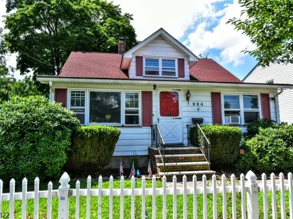 224 Romain Ave, Pompton Lakes Boro, NJ 07442