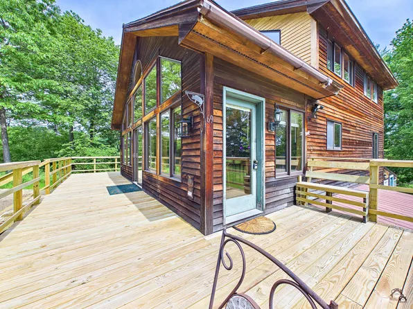 69 Coolidge Road, Wayne, ME 04284
