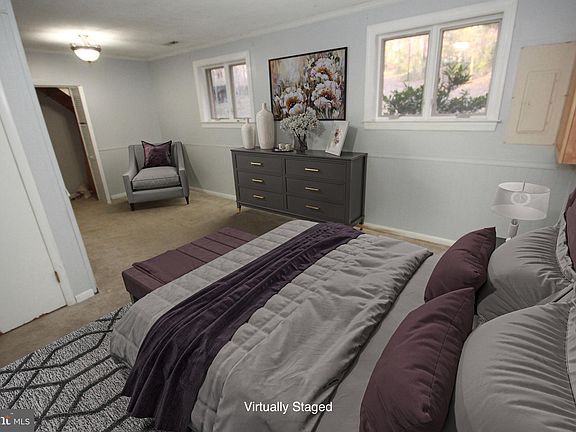 4th image of 1201 Barefoot Ln