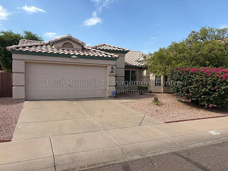 2227 E Edna Ave — Photo 2