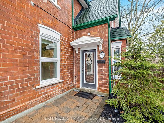 3rd image of 31 Brock St