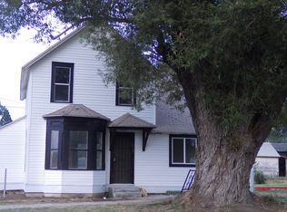 409 S 1st St, Rockford, WA 99030