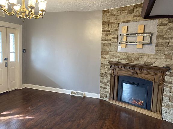 5th image of 4649 Heidelberg Ave