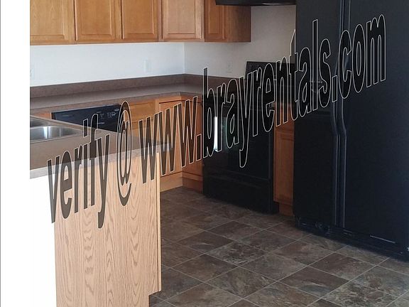 2450.5 Ajay St. kitchen