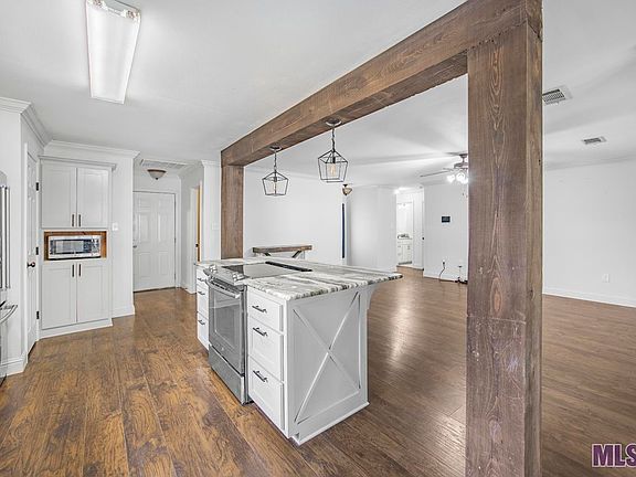 4th image of 23562 Southpoint Dr