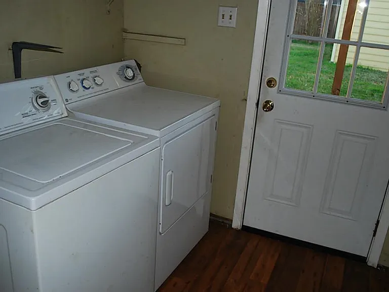 6611 Housman St — Photo 14