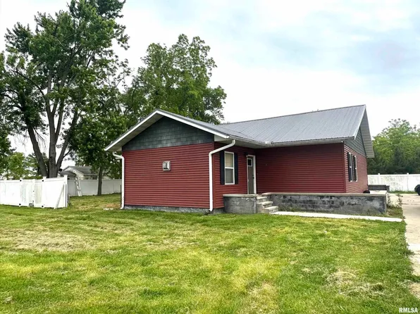 310 E Texas Ave, Sandoval, IL 62882