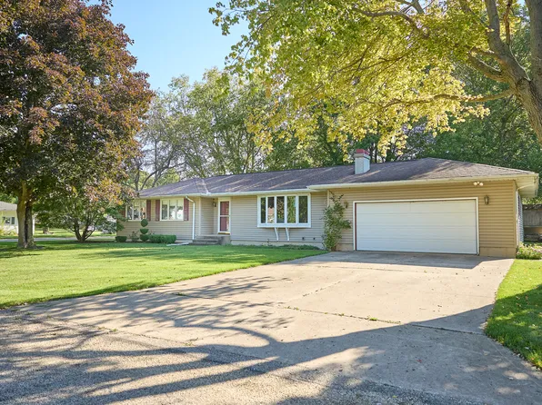 201 S Shafer St, Granville, IL 61326