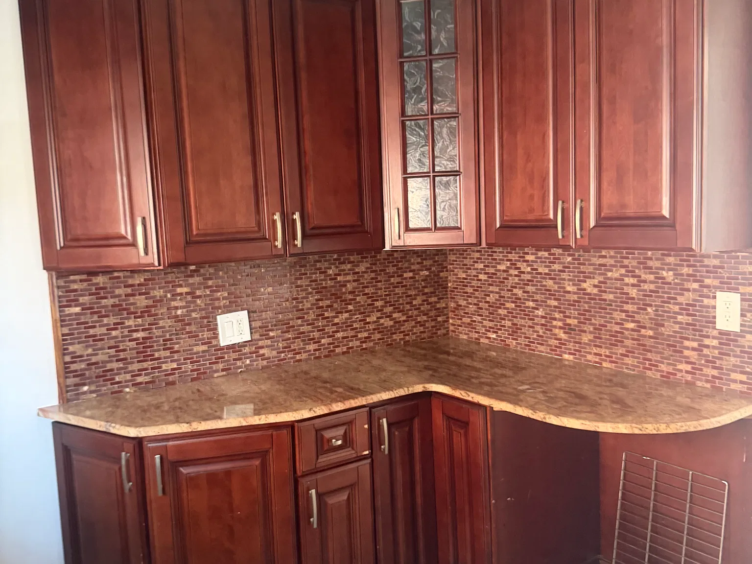 3 bed, 1100 sqft, $3,700 — Photo 4