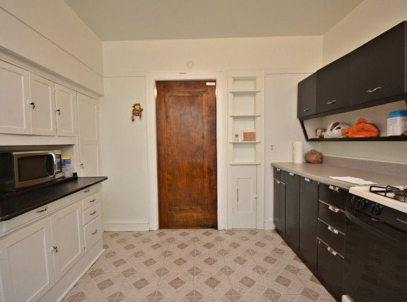 2nd image of 2607 W Hollywood Ave #1