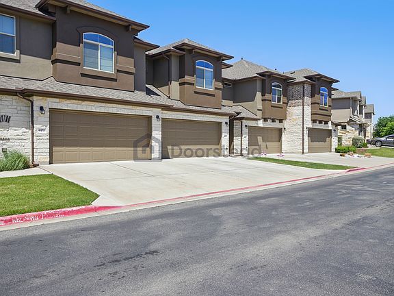3rd image of 2880 Donnell Dr Unit 402
