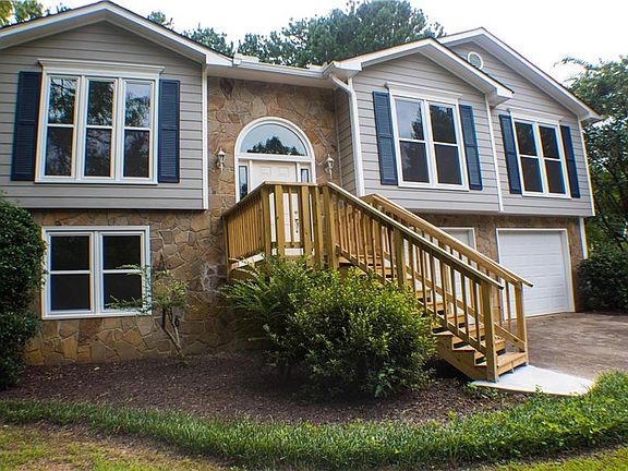 2nd image of 3940 Bethany Woods Ct