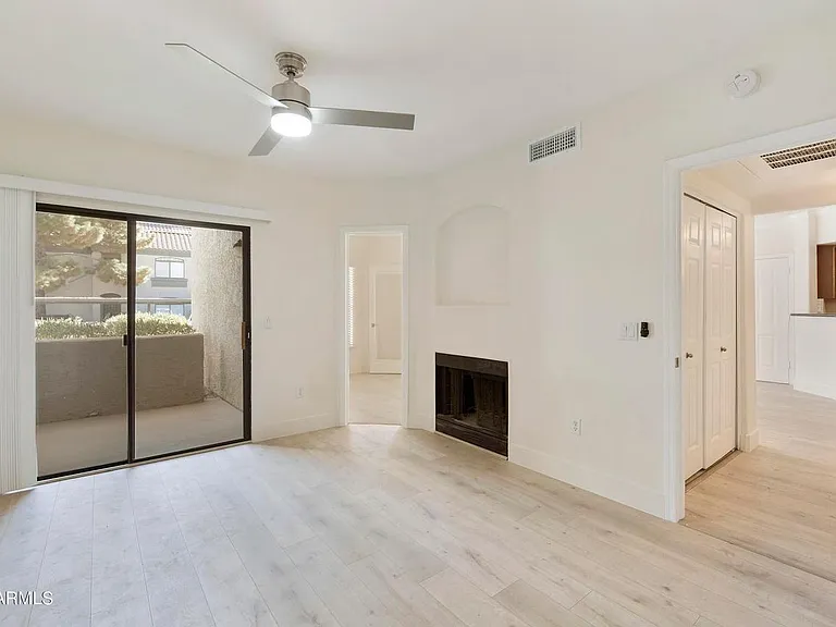15095 N Thompson Peak Pkwy #1002 — Photo 3