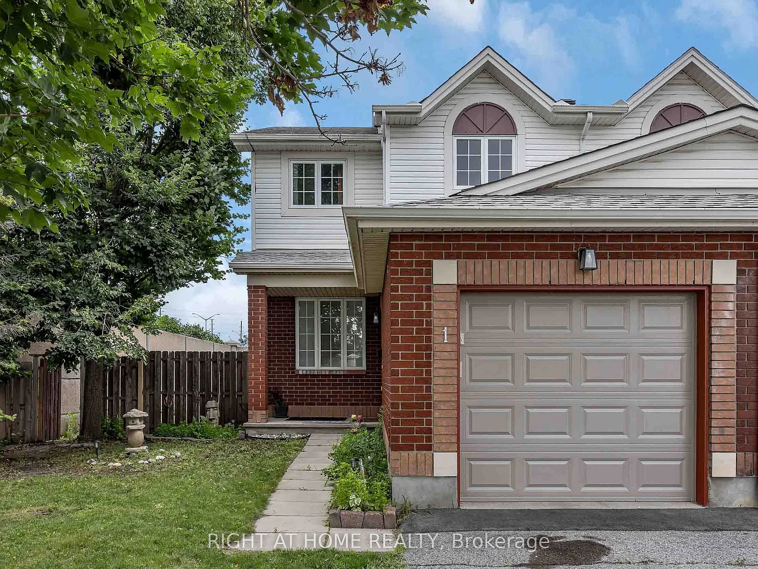 3 bed, $2,700 — Photo 3
