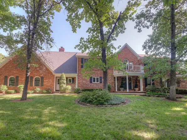 5676 Rivercrest Valley Dr, Joplin, MO 64804