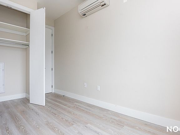 4th image of 373 Knickerbocker Ave #3A