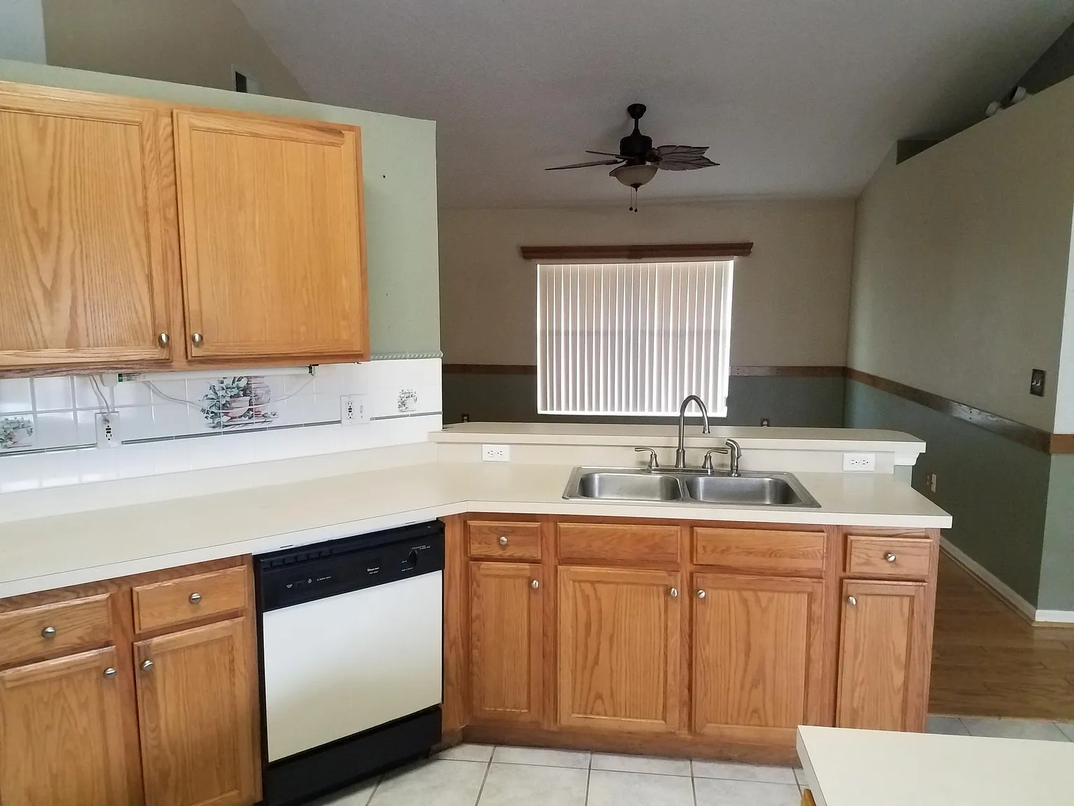 744 Meadow Park Drive — Photo 3
