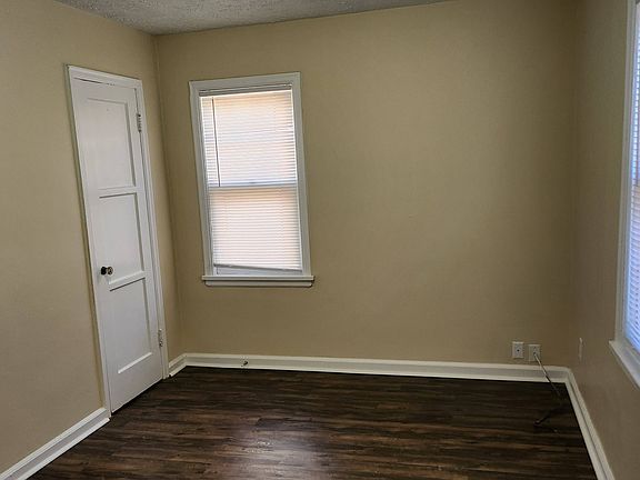 5th image of 4215 Pinkney St