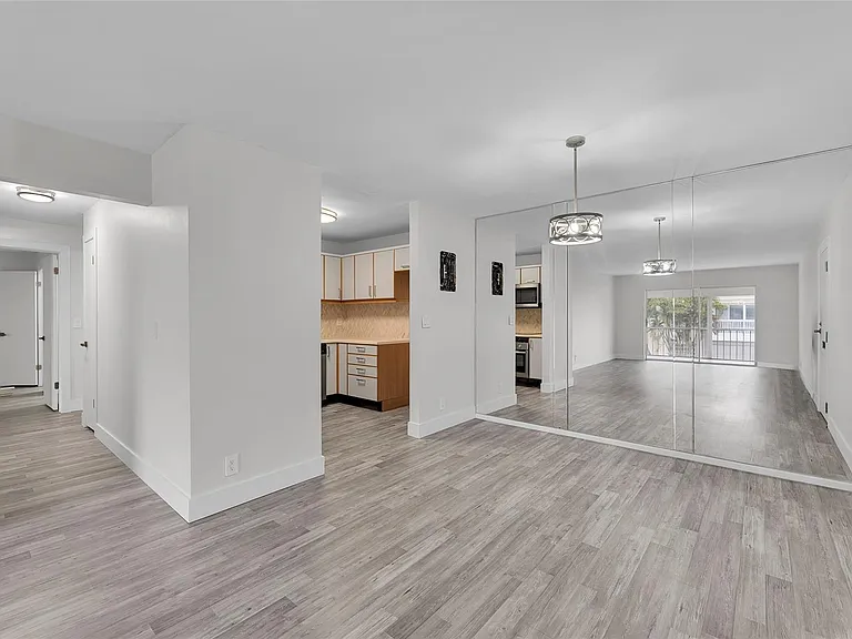 6413 Bay Club Dr #3 — Photo 9