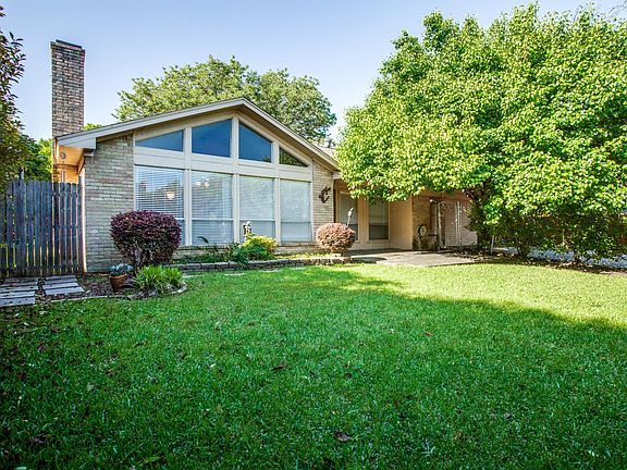 3rd image of 2709 Glenhaven Dr