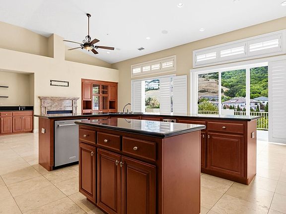 5th image of 309 Whitcliffe Ct