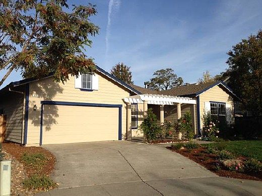2nd image of 914 Chiles Ave