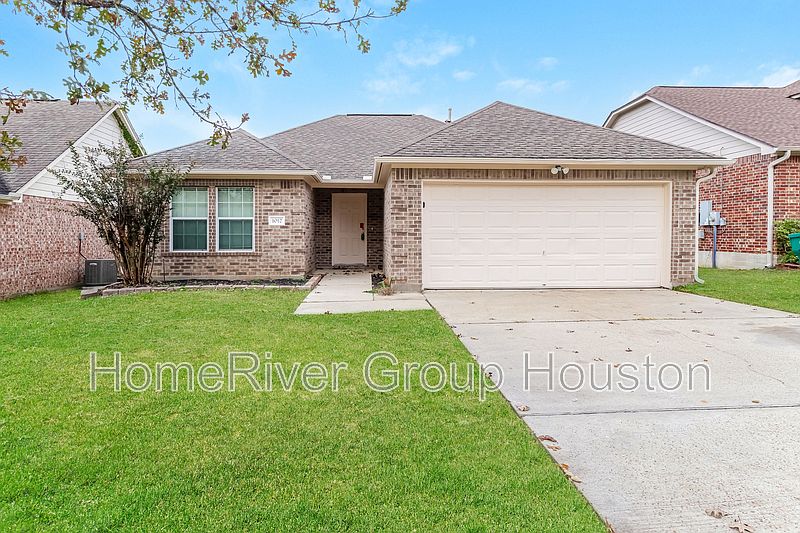 1st image of 1012 Oak Glen Dr