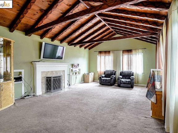2nd image of 319 Wilson Ave