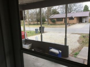 304 SW Lindsey St, Hoxie, AR 72433