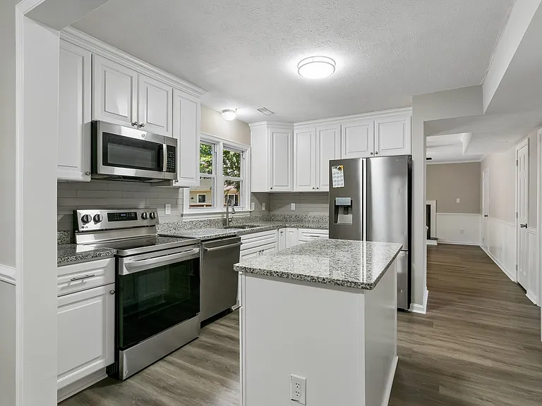 4 Delmont Ct — Photo 14