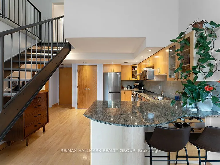 29 Main St #111 — Photo 10