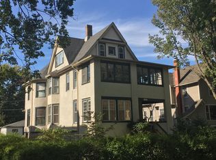 143 N Taylor Ave #1, Oak Park, IL 60302