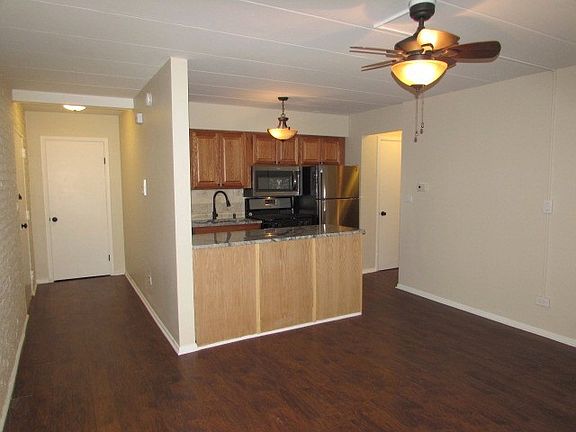 3rd image of 2546 N Harlem Ave