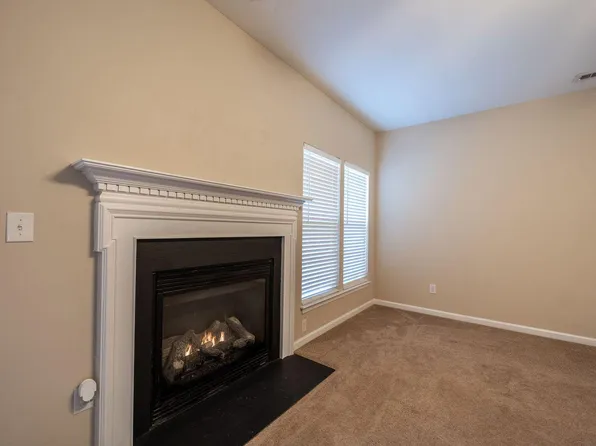 9538 Blossom Hill Dr, Huntersville, NC 28078