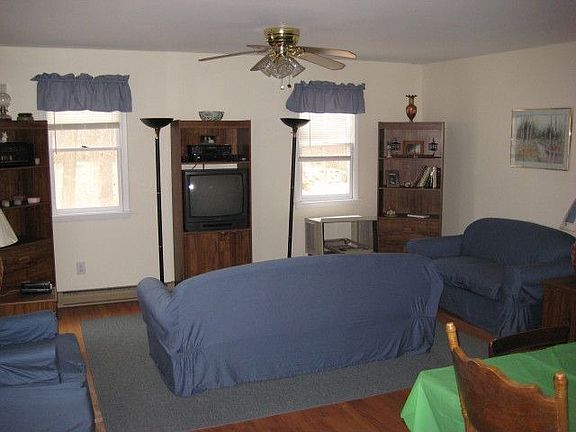 5th image of 4544 Lake Shore Dr