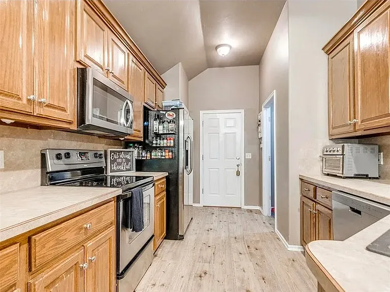 856 Shady Creek Ln — Photo 5