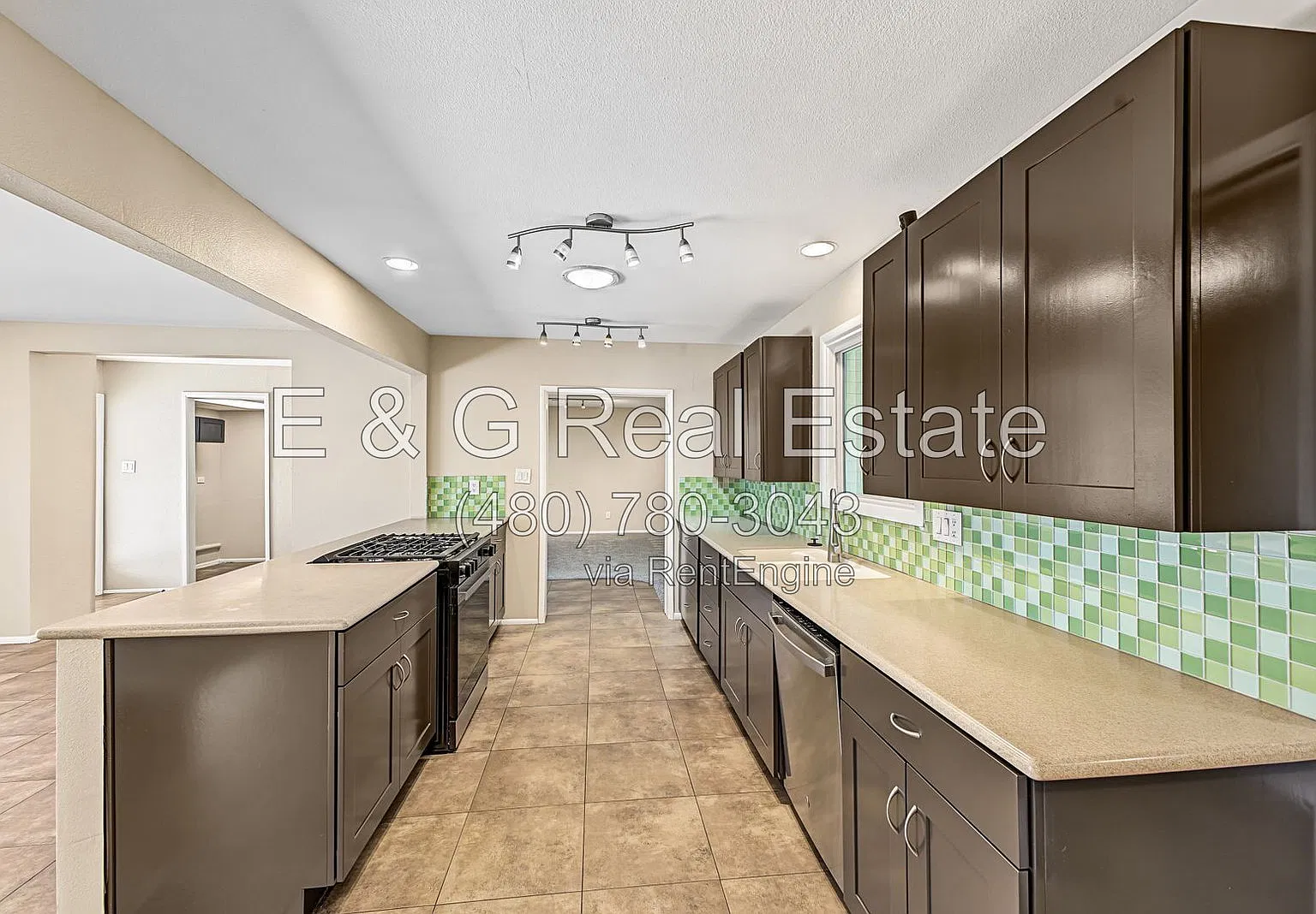 4 bed, 3.0 bath, 2632 sqft, $3,200 — Photo 1