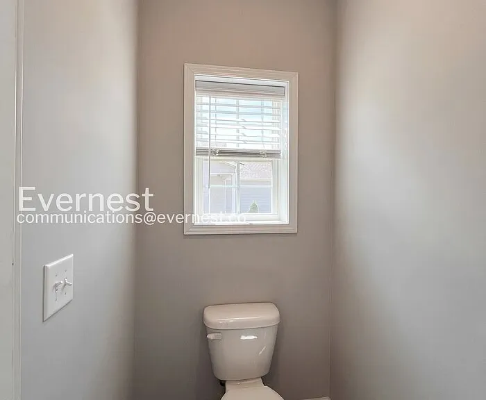 1046 Echo Ridge Rd — Photo 15