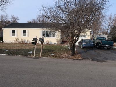 4218 Parkway Ave, McHenry, IL, 60050