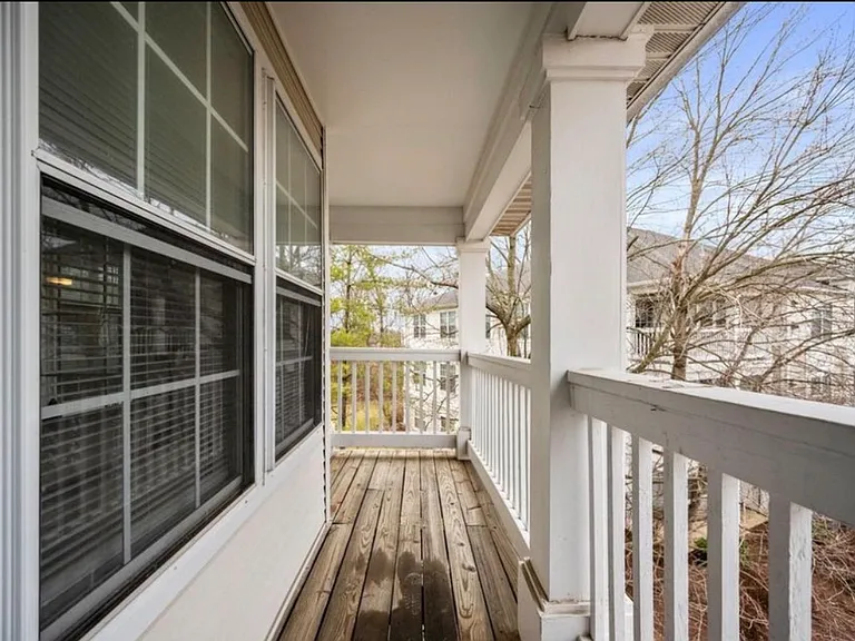 8095 Lacy Dr #304 — Photo 4
