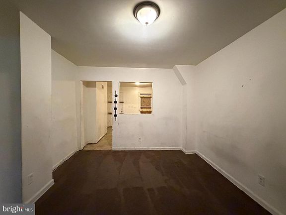 5th image of 2428 Etting St