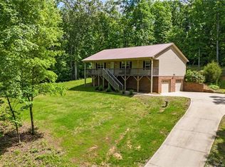 578 Aztec Dr, Winston Salem, NC 27107