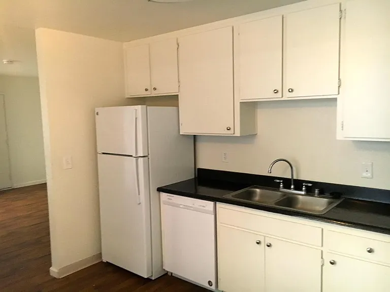 5530 Jackson Dr #8 — Photo 5
