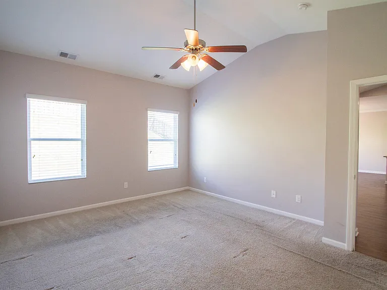 1068 Aronimink Dr — Photo 17