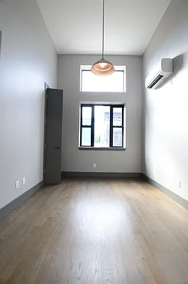 Rented by Miron Realty Group | media 17