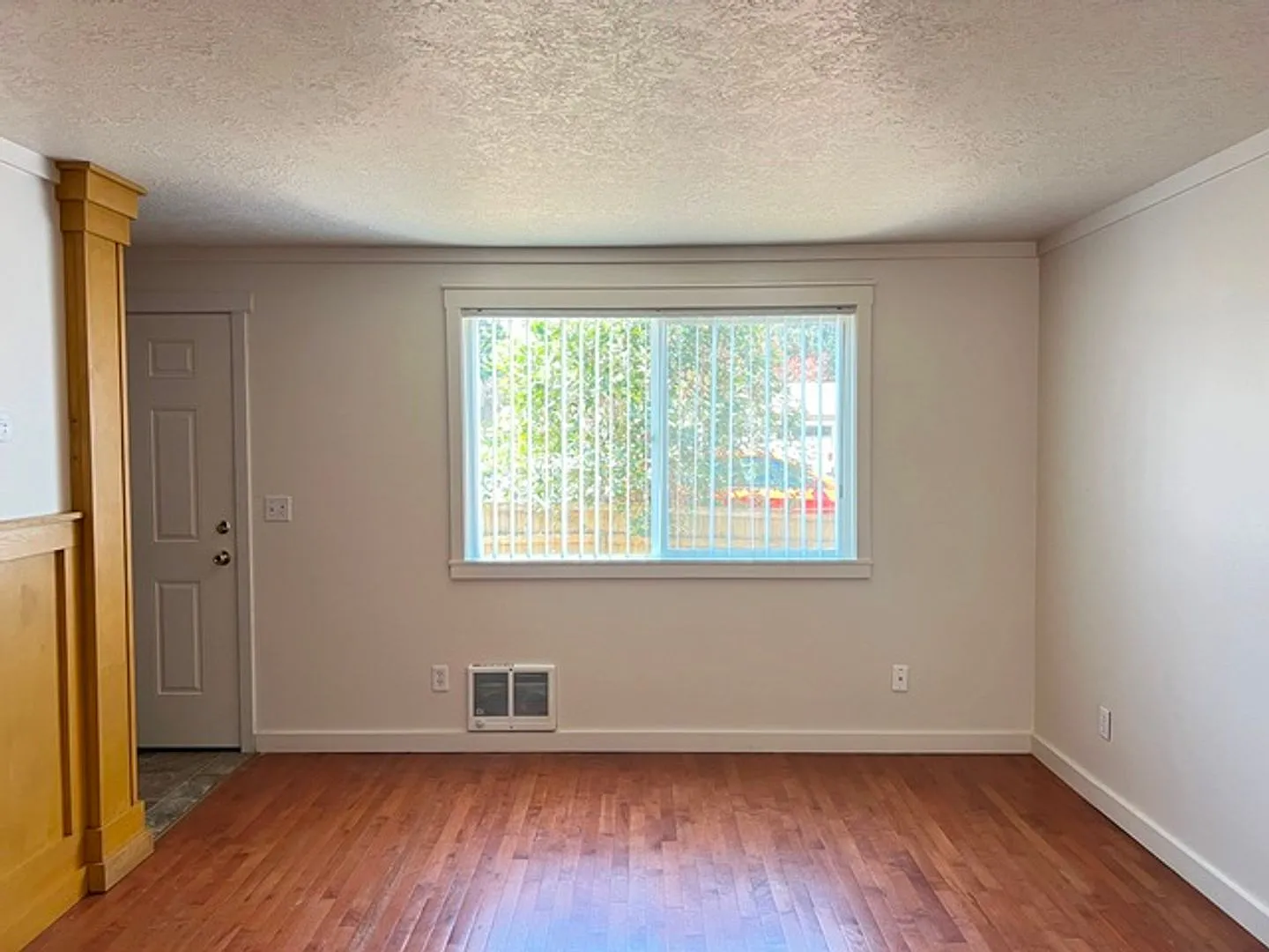 2Bd/1.5Ba Two Story Townhouse - Available to View! — Photo 2
