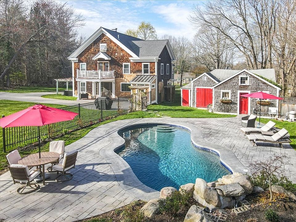 1st image of 23 Old Oaken Bucket Rd